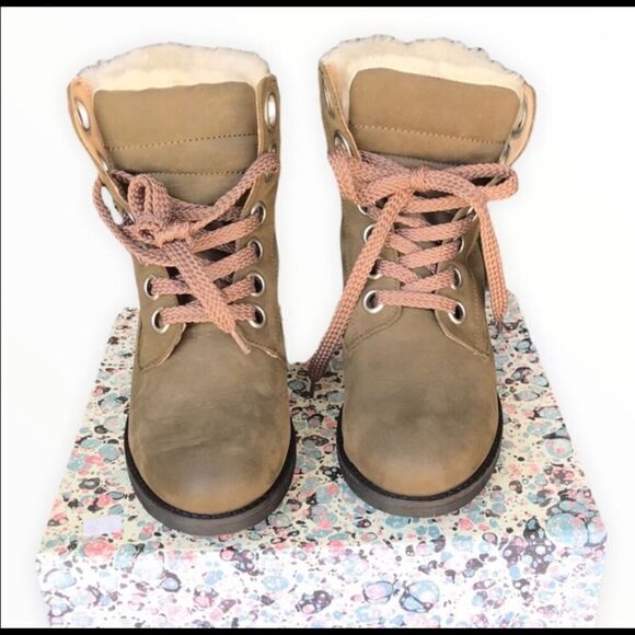 Tara M “Randi” New Size 6-6.5 (37) Lined Boots - Picture 3 of 5